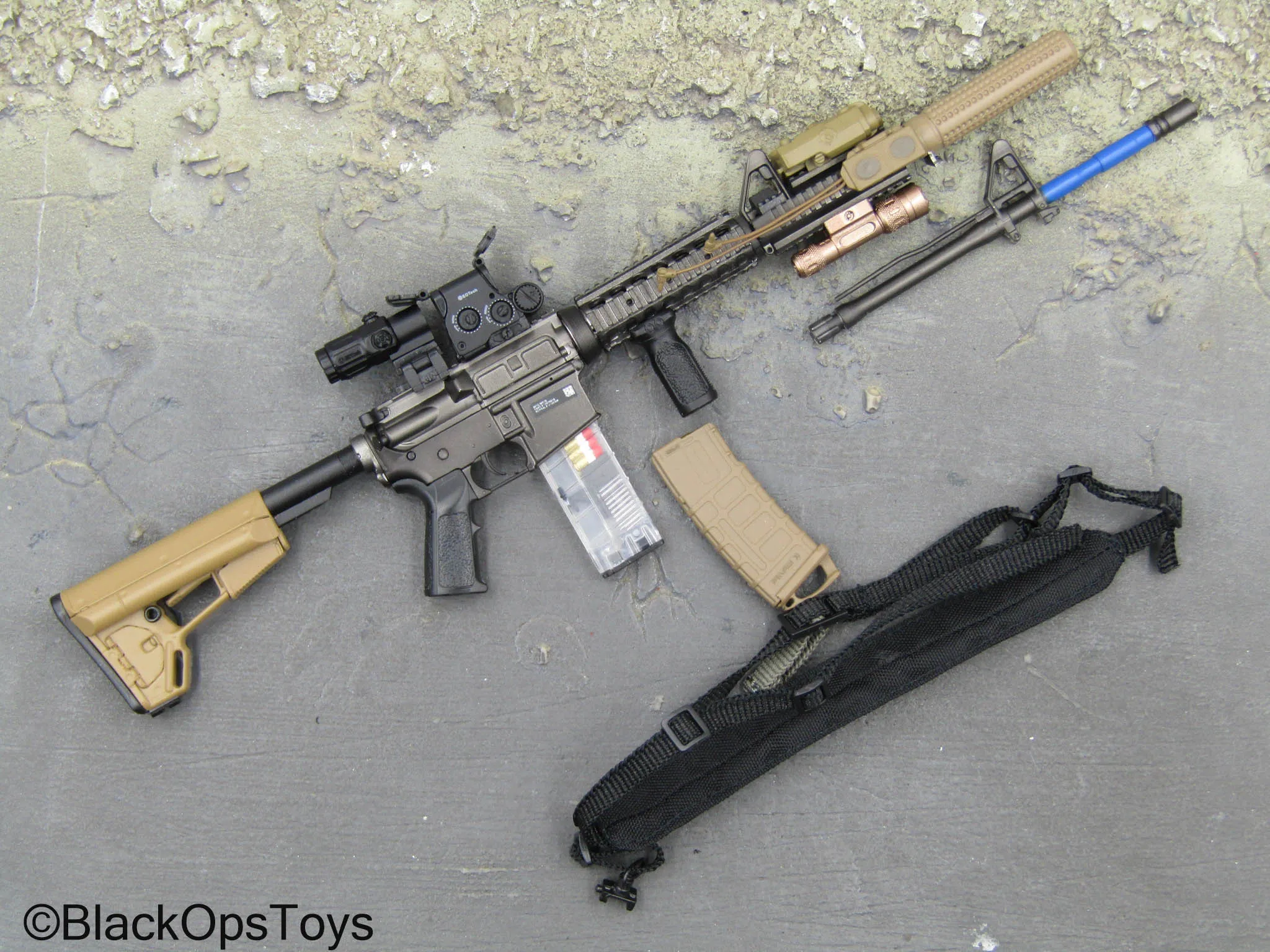 31st Marine Expeditionary Unit - SOPMOD M4 Rifle w/Training Barrel Set