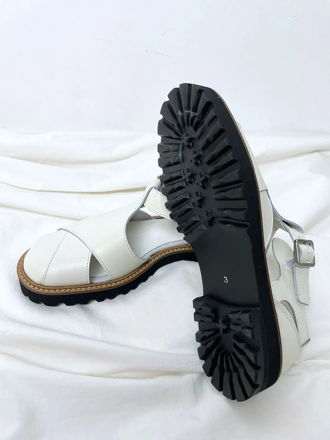 Y's　SOFT SMOOTH LEATHER GURKHA PANEL SANDAL